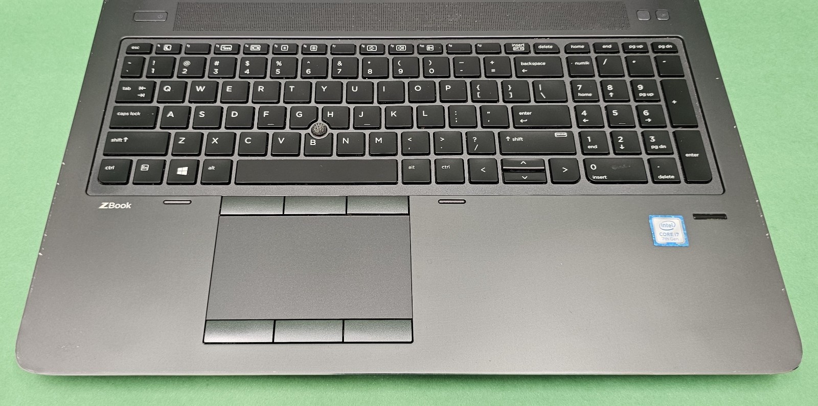 HP zBook 15 G4 FHD Core i7-7700HQ 2.80GHz 16GB RAM 512GB SSD NVIDIA Quadro M1200