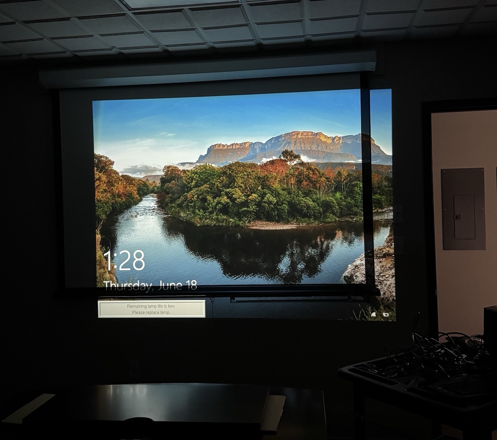 InFocus IN38 DLP Projector – Lightly Used