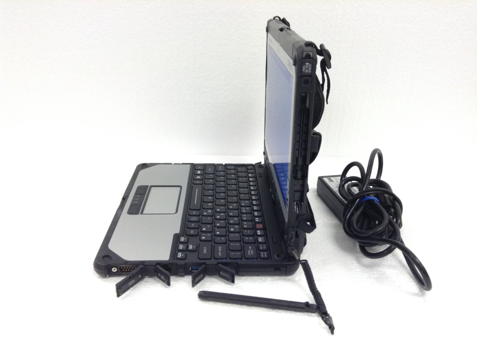 Panasonic Toughbook CF-20 M5-6Y57 1.10Ghz 10″ Touchscreen Laptop 8GB,128 SSD,16K