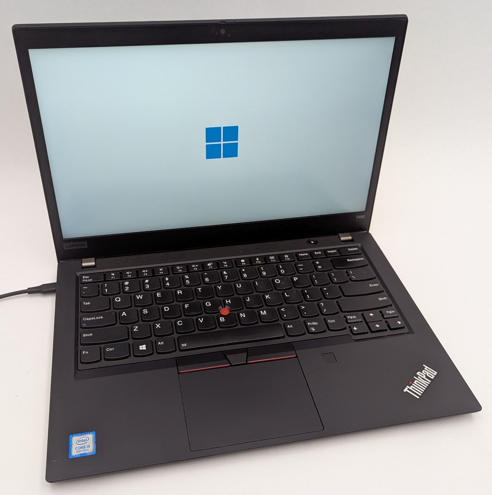 Lenovo ThinkPad T490 14″ Laptop i5-8265U 1.60GHz 8GB RAM 256GB NVMe Windows 11