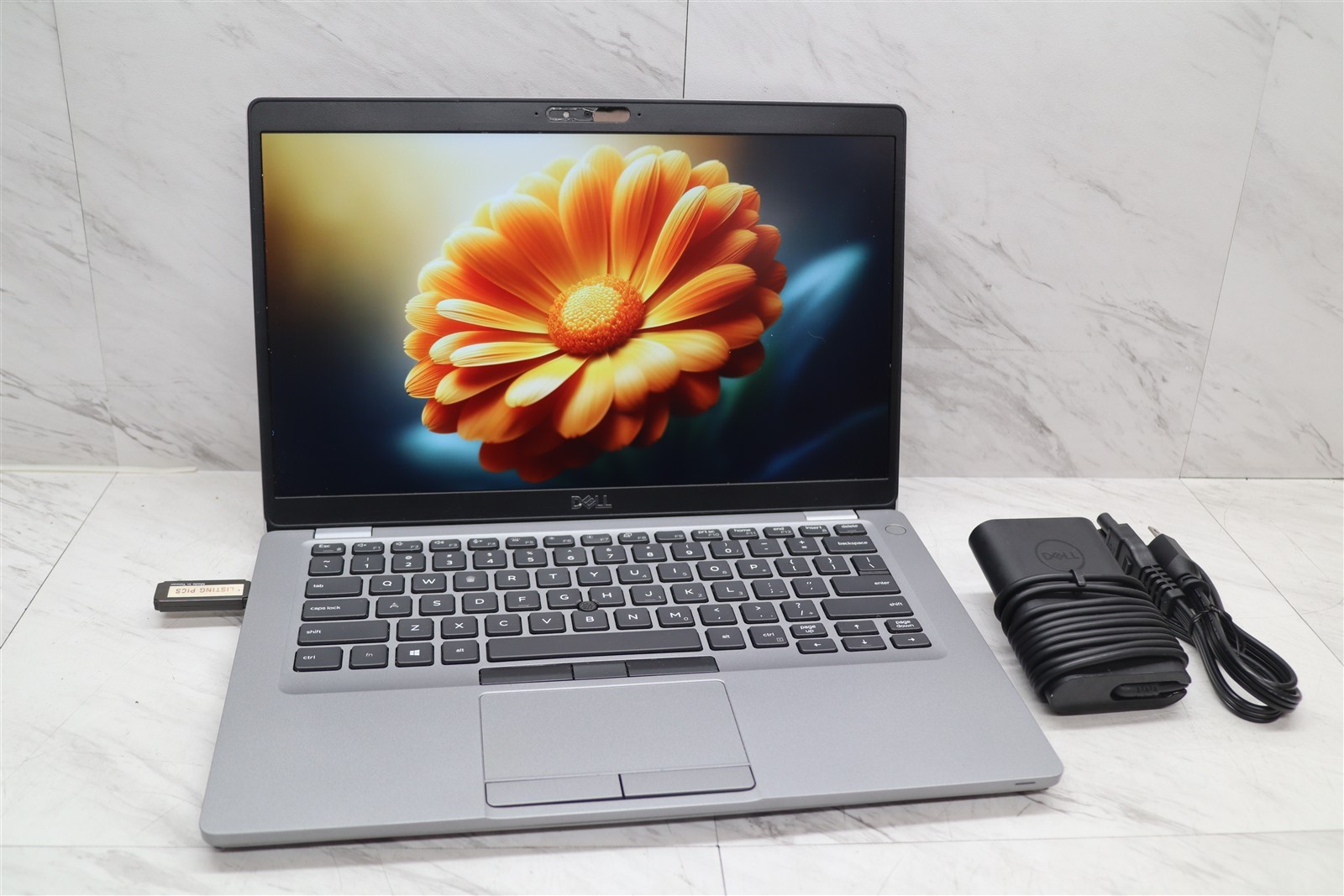Dell Latitude 5410 14″ i5-10310U 1.7GHz 8GB FHD Laptop 1080p w/ Adapter