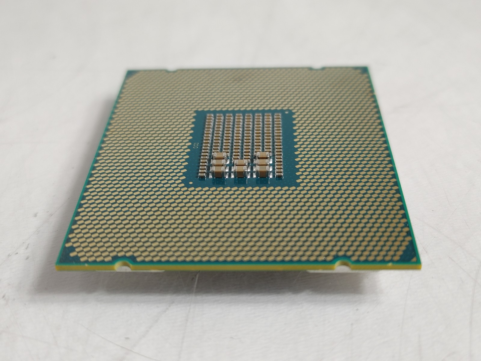 Intel Xeon E5-2640 v4 2.4 GHz LGA 2011-3 Server CPU Processor SR2NZ
