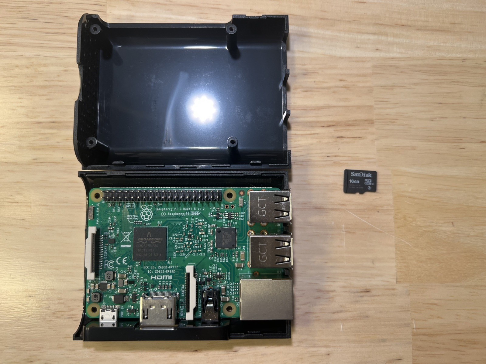 [Raspberry Pi 3 Model B] Kit with case, 16GB mSD Card, and CanaKit Power Supply