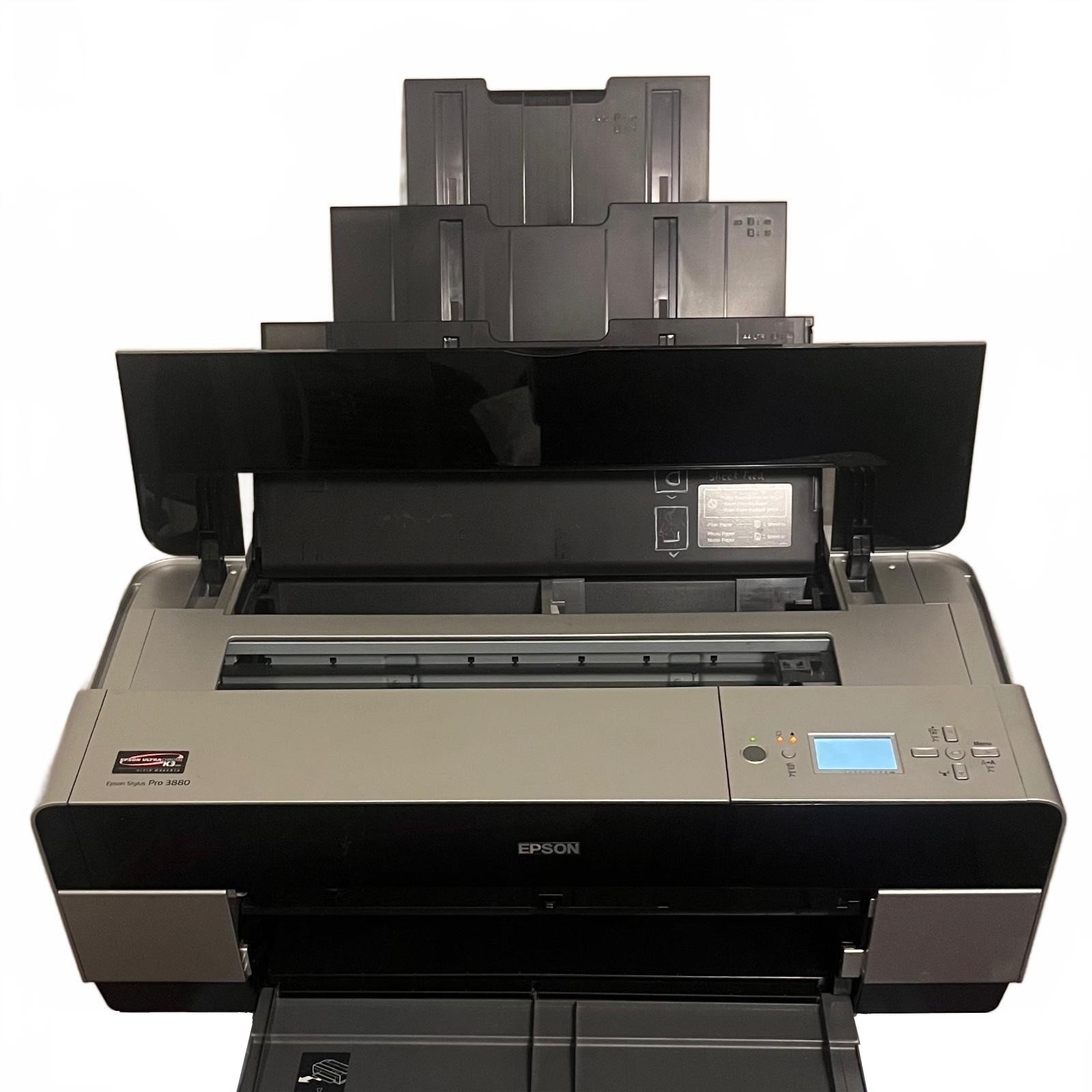 Epson Stylus Pro 3880 Inkjet Printer FOR PARTS NO INK POWERS ON W/ ORIGINAL BOX
