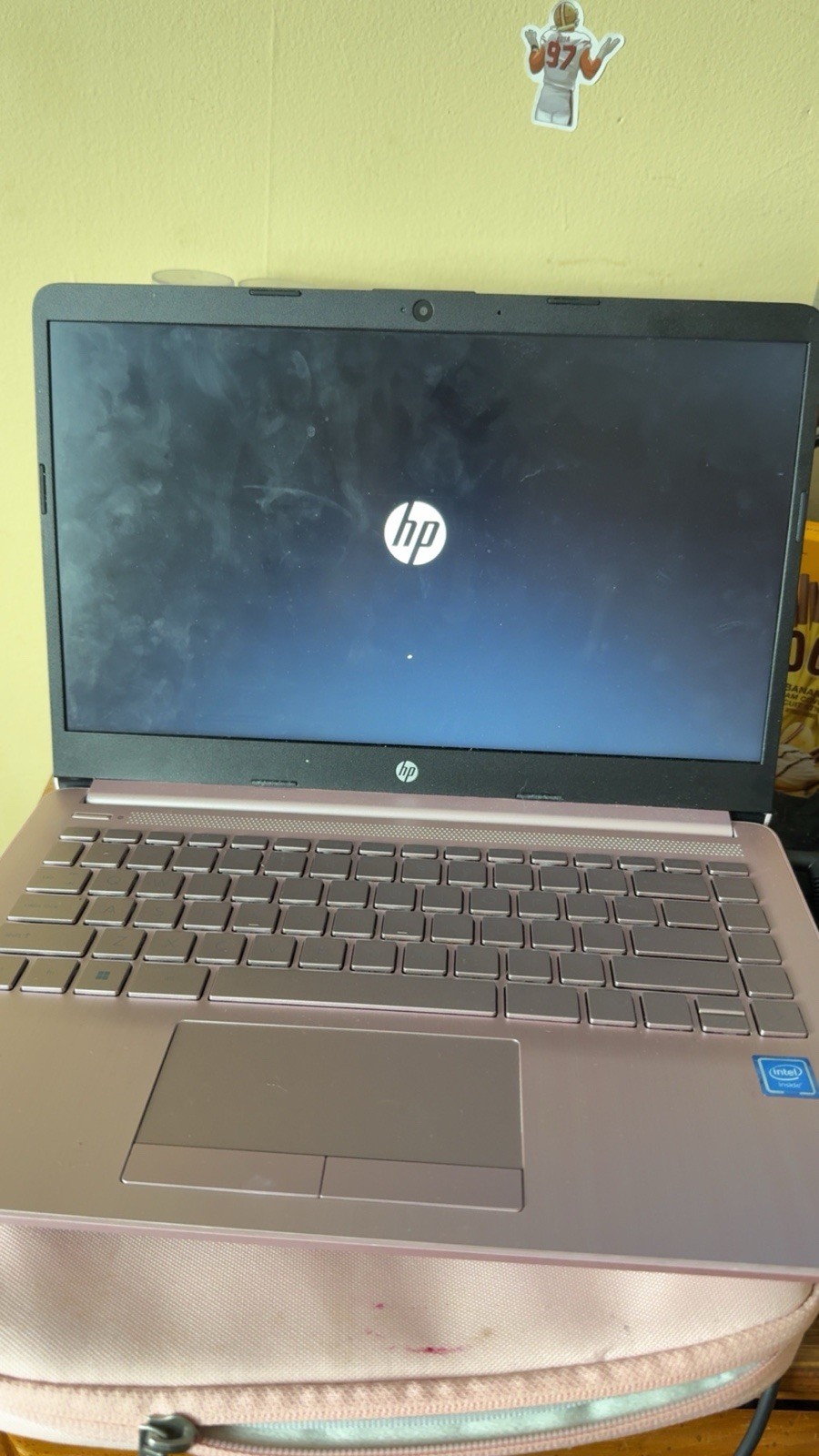 HP Stream 14-CB122DS 14” (64GB eMMC Intel Celeron N4020 1.1GHz 4GB RAM) Laptop