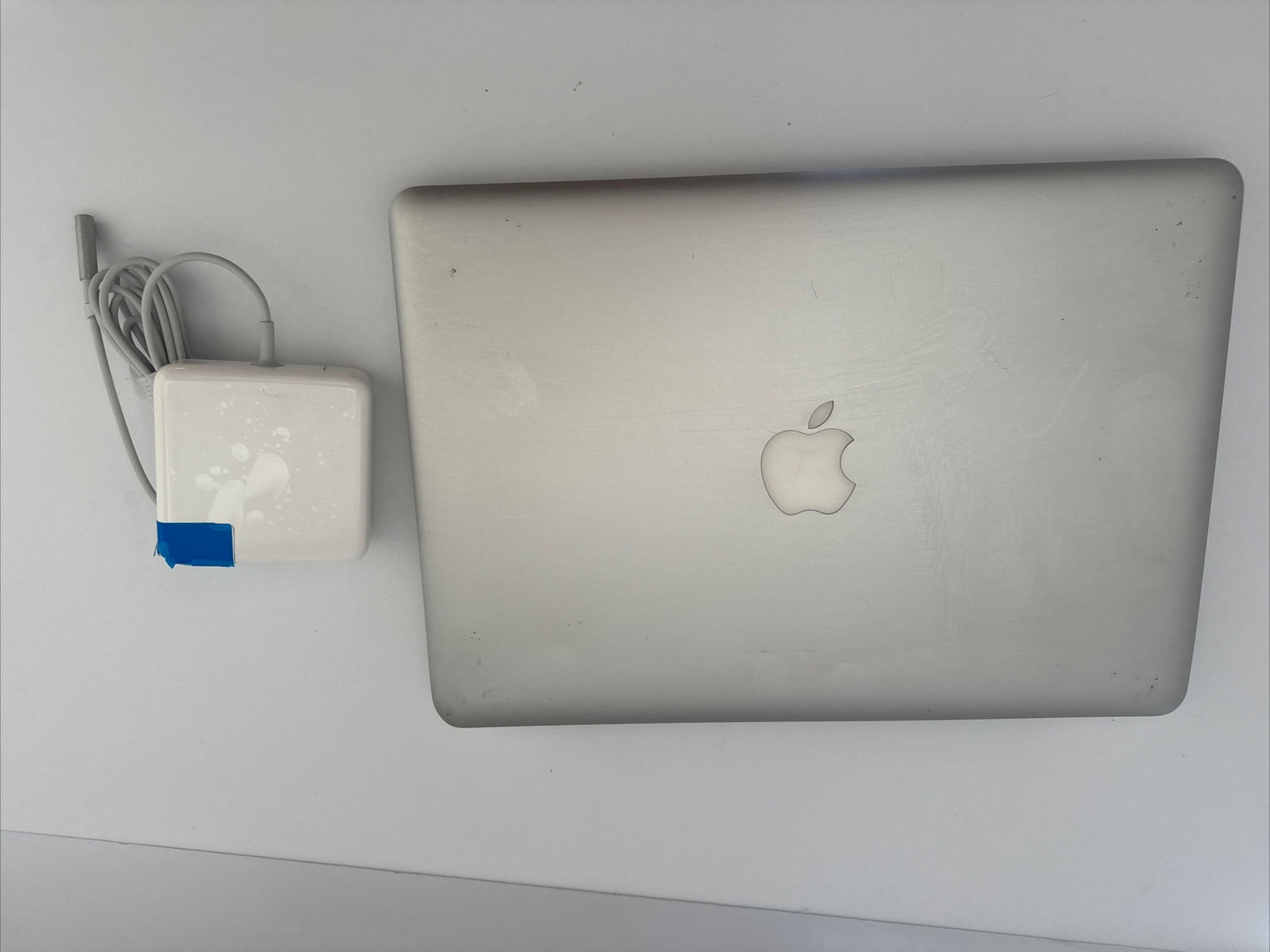 Apple MacBook Pro 13 Inch 2.5ghz 8GB Ram 500gb A 1278 10.15 Catalina + Charger
