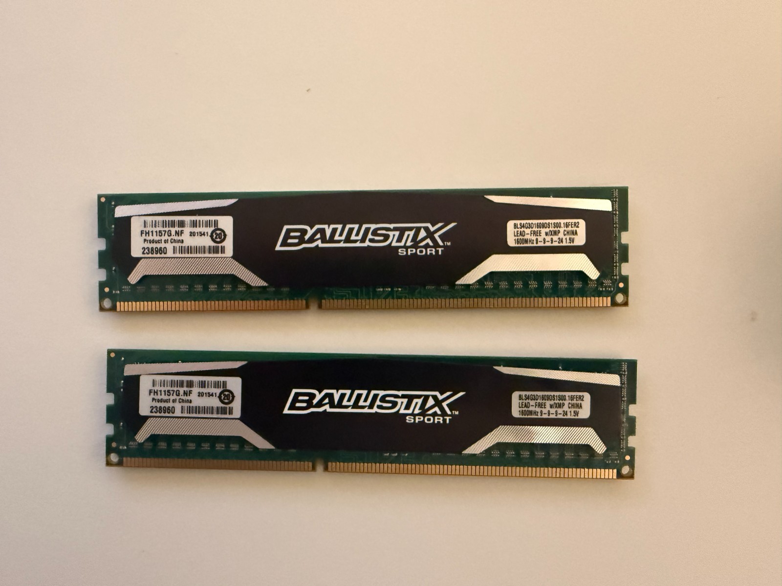 Ballistix 8GB (2x 4GB) DDR3-1600MHz, PC3-12800 BLS4G3D1609DS1S00 RAM Memory