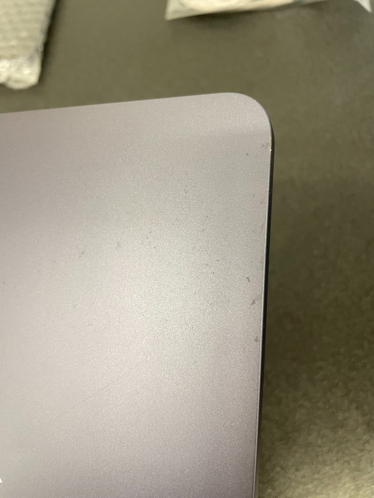 Apple iPad Air 5th Gen Wi-Fi, 10.9in – 64GB – Fair condition