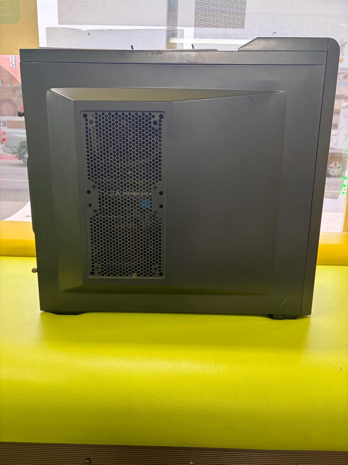 CUSTOM CORSAIR GAMING DESKTOP INTEL CORE i7-4770K 3.50GHz 16GB’S OF RAM 500GBSSD