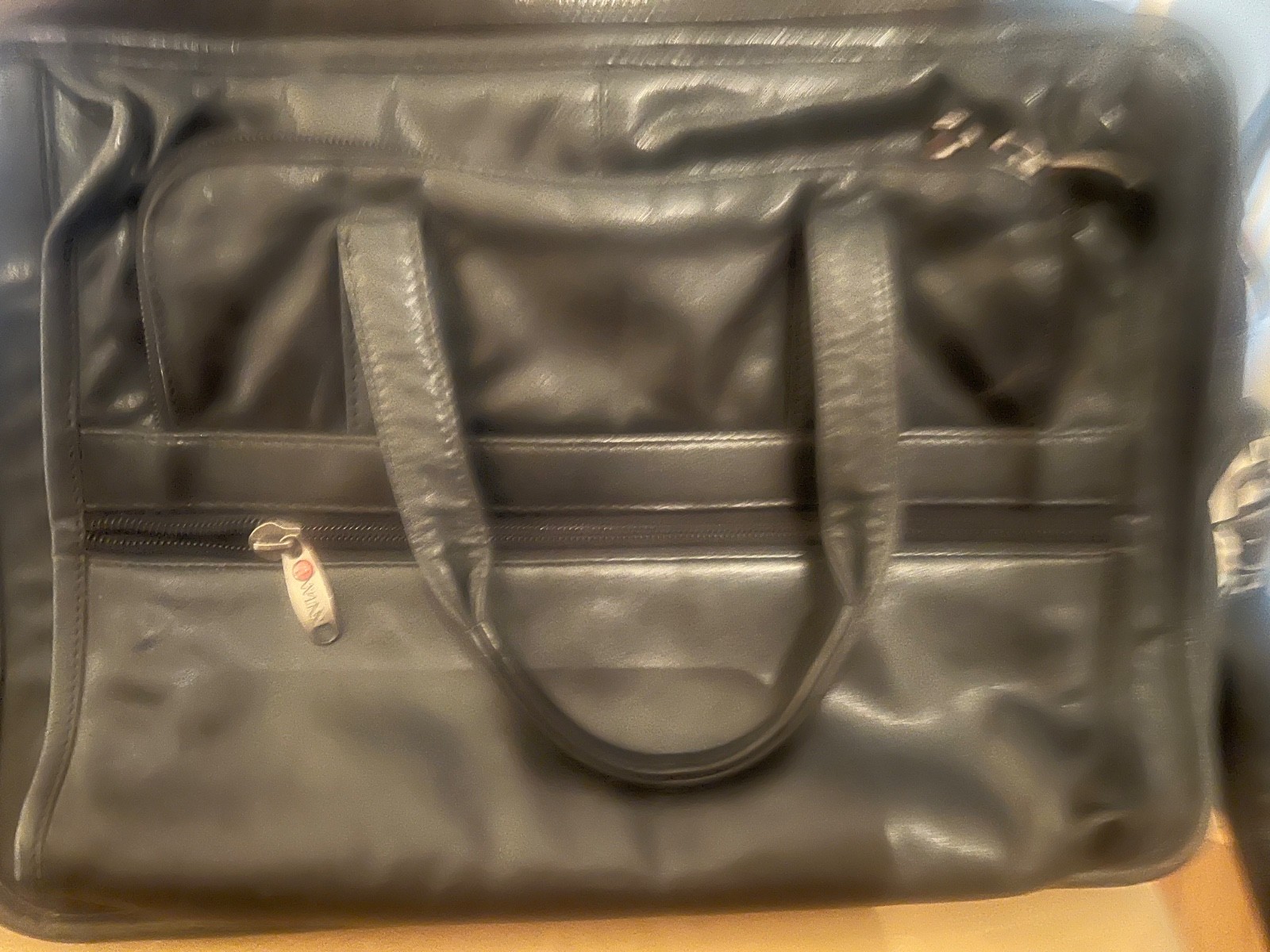 winn usa black leather laptop briefcase with shoulder strap