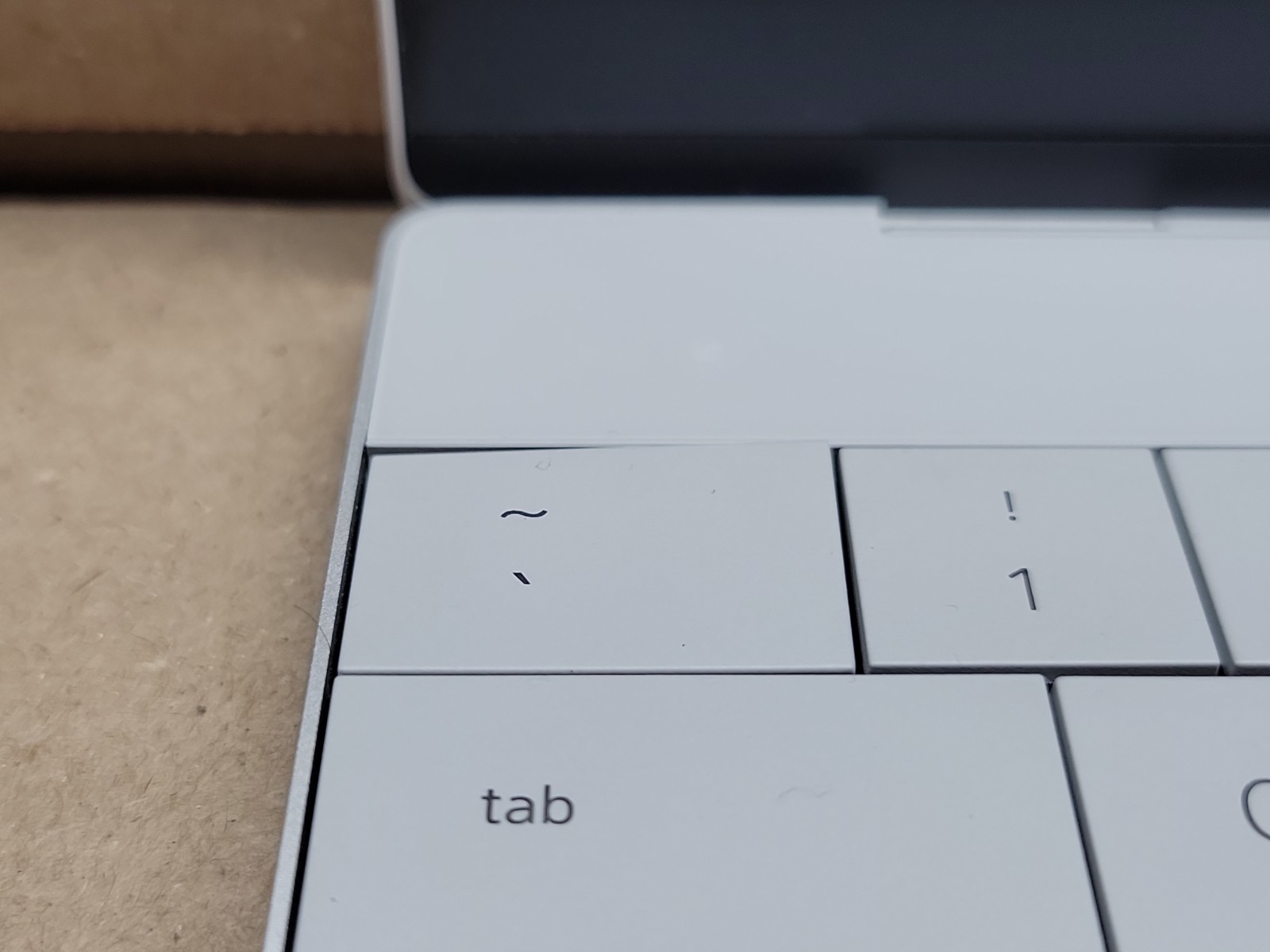 Dell XPS 9320 13.4″, Intel Core i7-1370P, 16GB RAM, 1TB NVMe, Win11P (READ)
