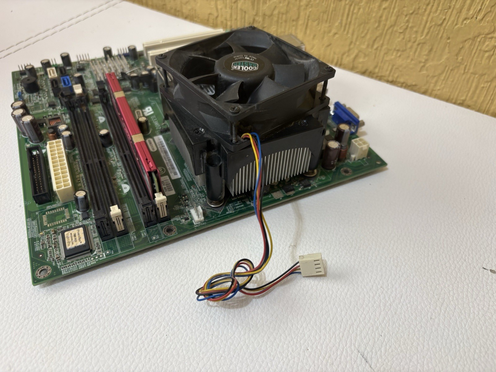 Dell Inspiron 530S G33M02 Motherboard 2GB DDR2 Intel Core 2 Duo E8600 3.33Ghz