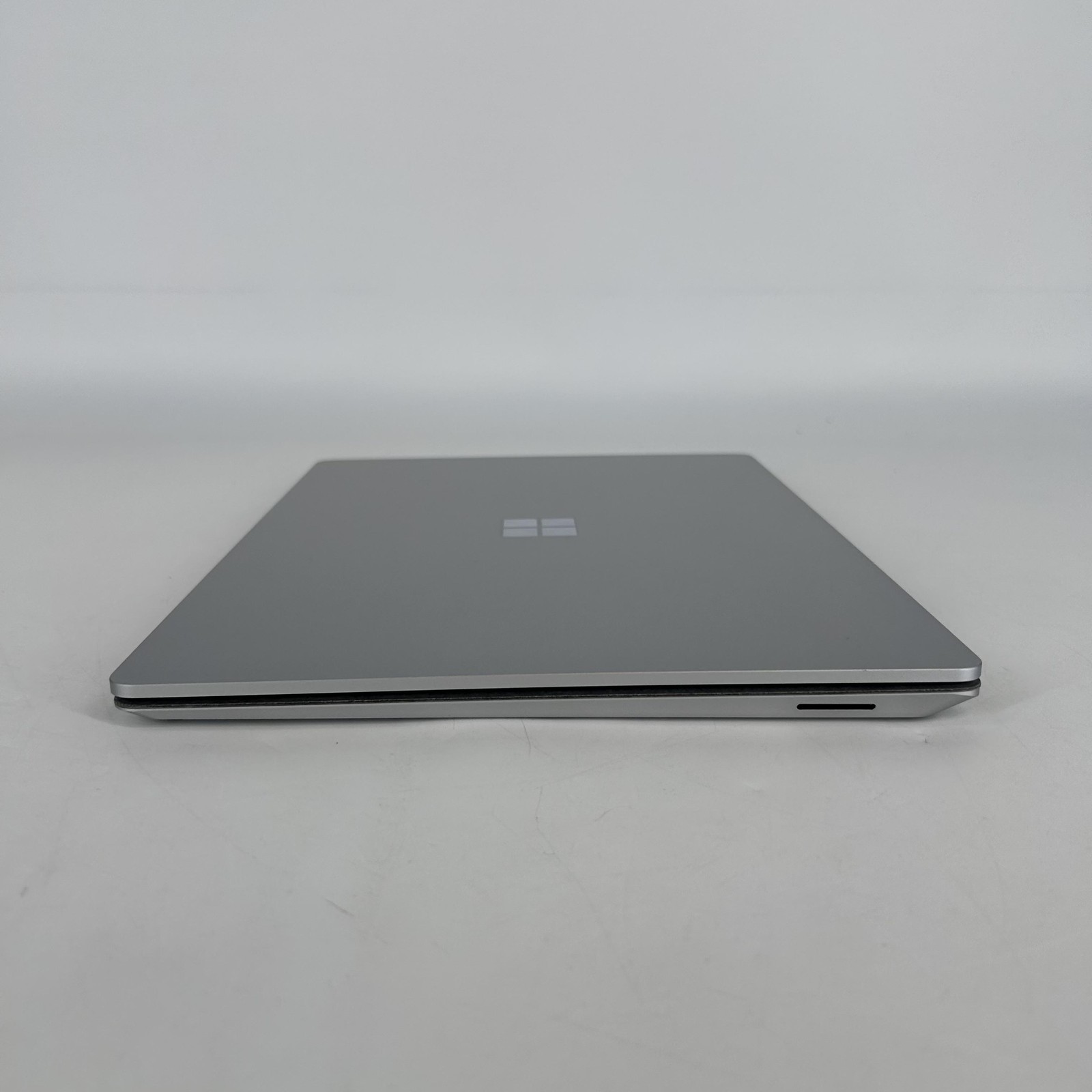 Microsoft Surface Laptop 4 13.5 NON-TOUCH 2K i5-1135G7 2.40GHz 8GB 512GB SSD