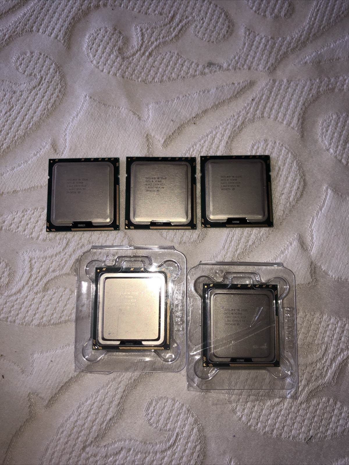 Lot of 4 Intel Xeon E5502 1.86GHz LGA 1366/Socket B 2400Mhz Desktop/Server CPU