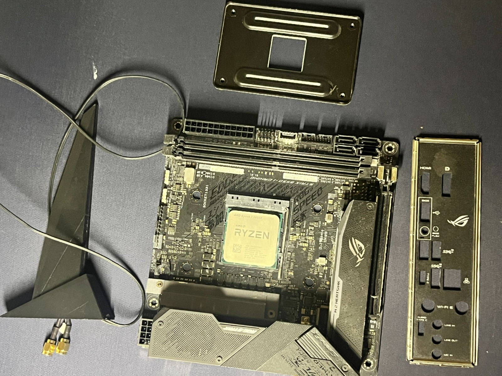 AMD Ryzen 7 5800x w/ ASUS ROG Strix B550-I (Motherboard CPU Combo)
