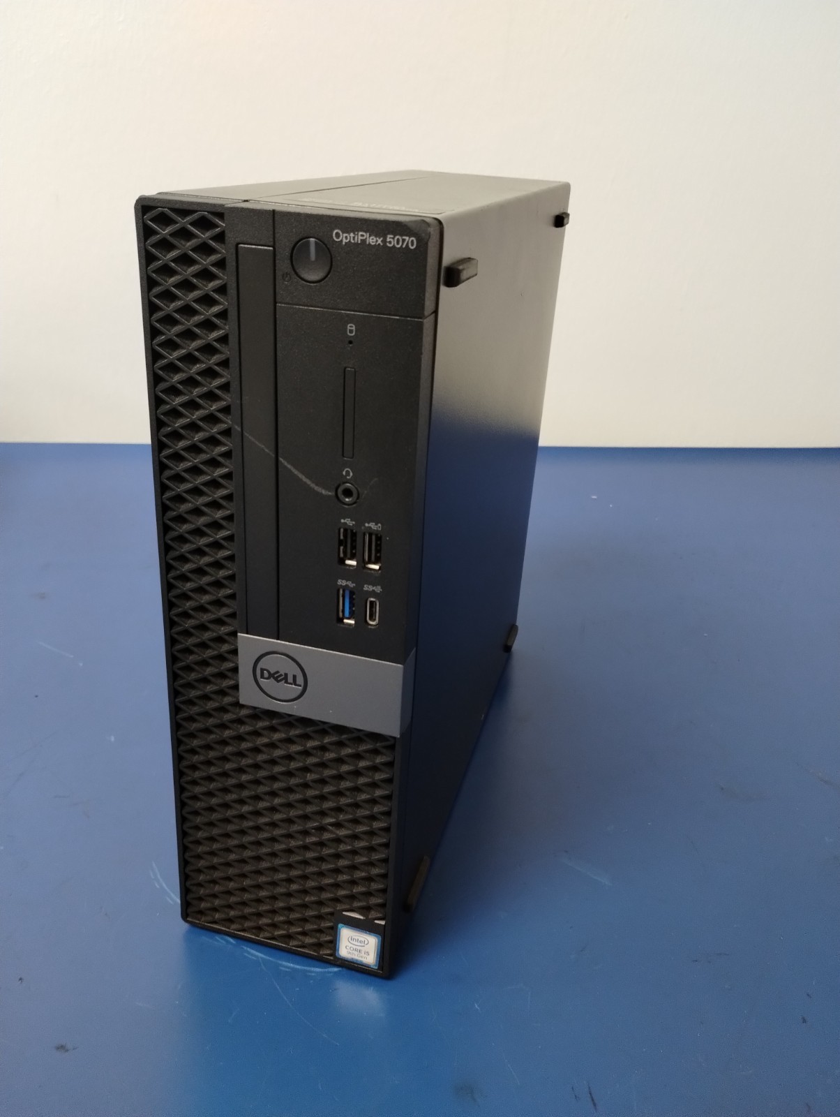 DELL OptiPlex 5070 Intel Core i5-9500 3.00 GHz 16 GB RAM 256 GB M.2 Intel(R) UHD