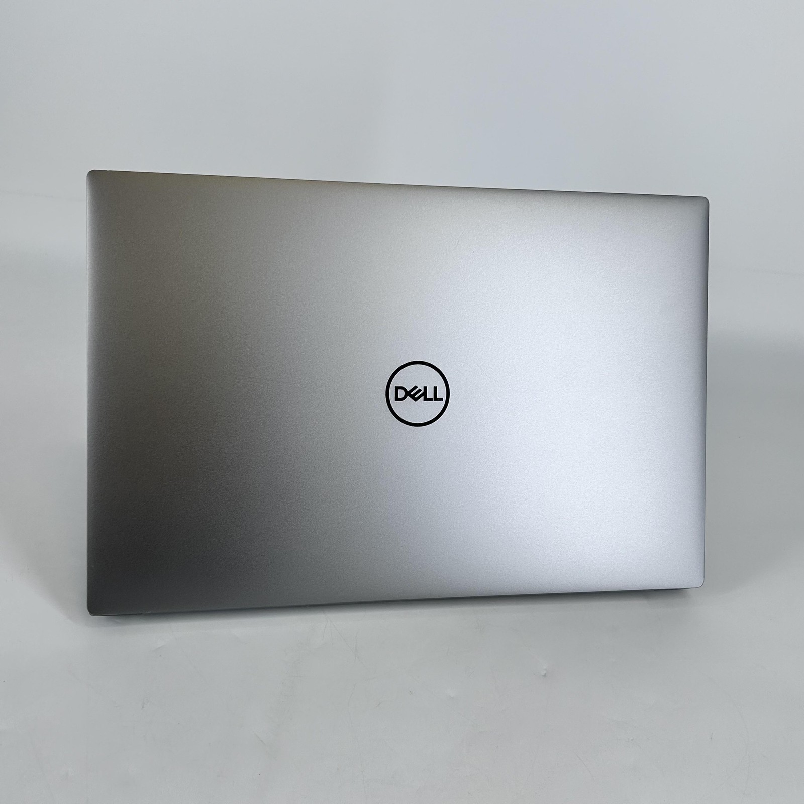 Dell Precision 5550 15 UHD+ TOUCH i9-10885H 32GB 2TB Quadro T2000 – LCD BLEED