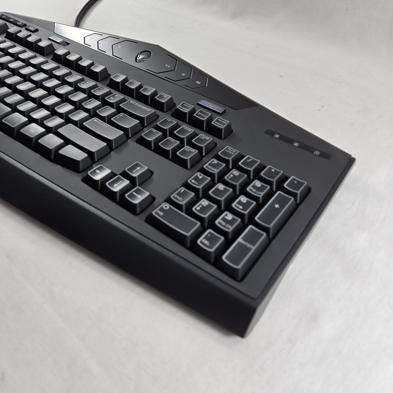 Dell Alienware KG900 TactX Gaming Illuminated Keyboard Y-U0008-O Wired Tested VG