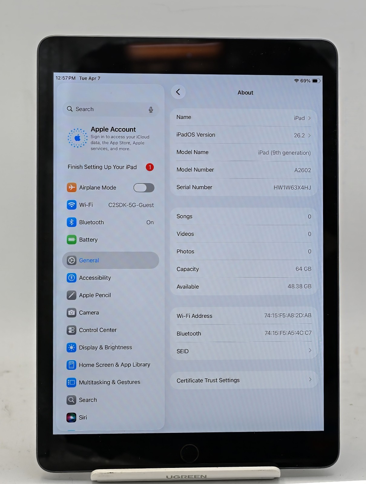Apple ipad A2606 (MK2K3LL/A) (9th Gen) 64GB