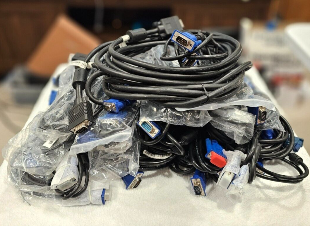 Lot of 40 Assorted VGA Male to Male Cables. Mixed color/styles/lengths.