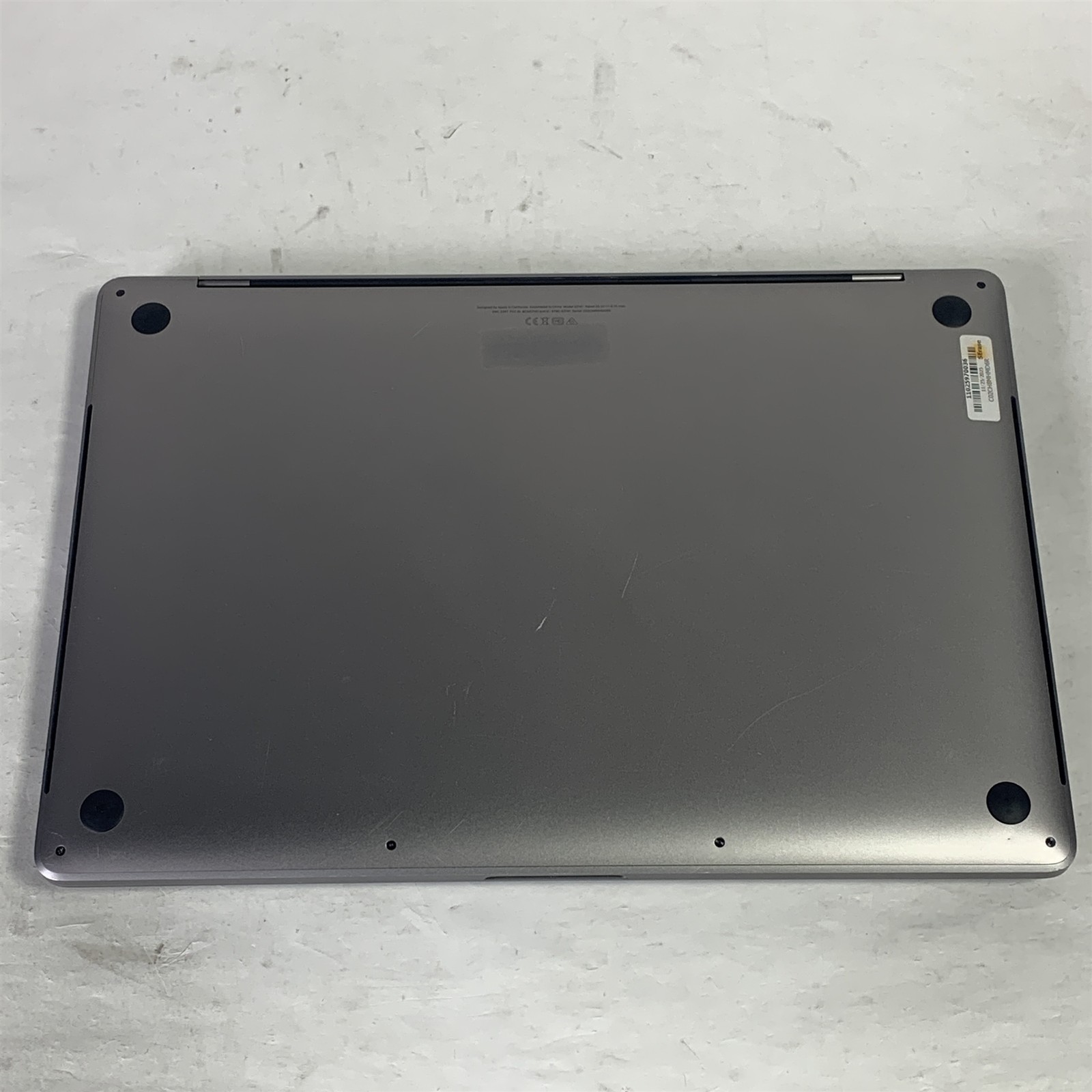 Apple MacBook Pro A2141 (2019) 16″ Laptop Core i9-9980HK 2.3GHz 16GB – 500GB SSD