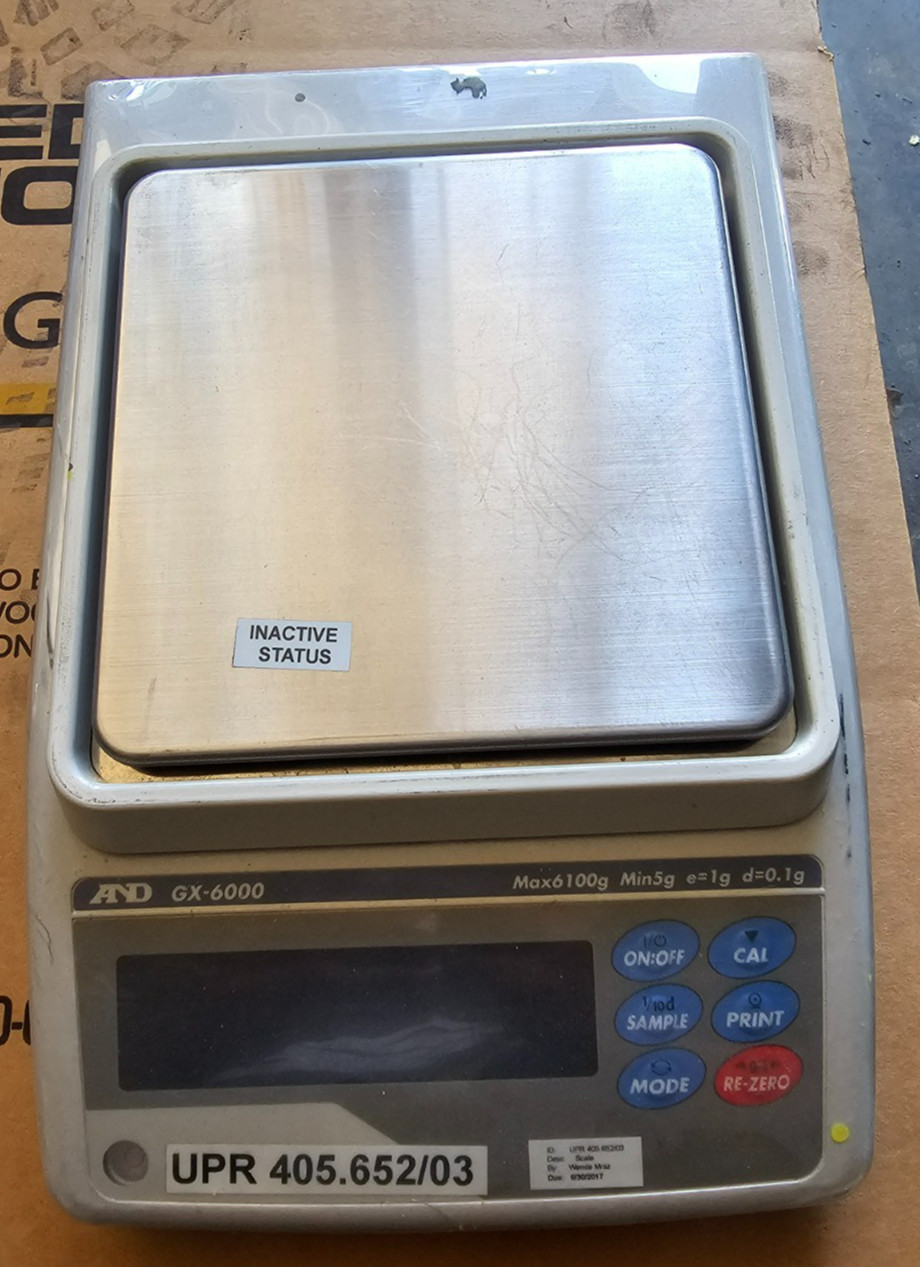 AND GX-6000 Digital Counting Scale Balance 6100g x 0.1g Top Loading