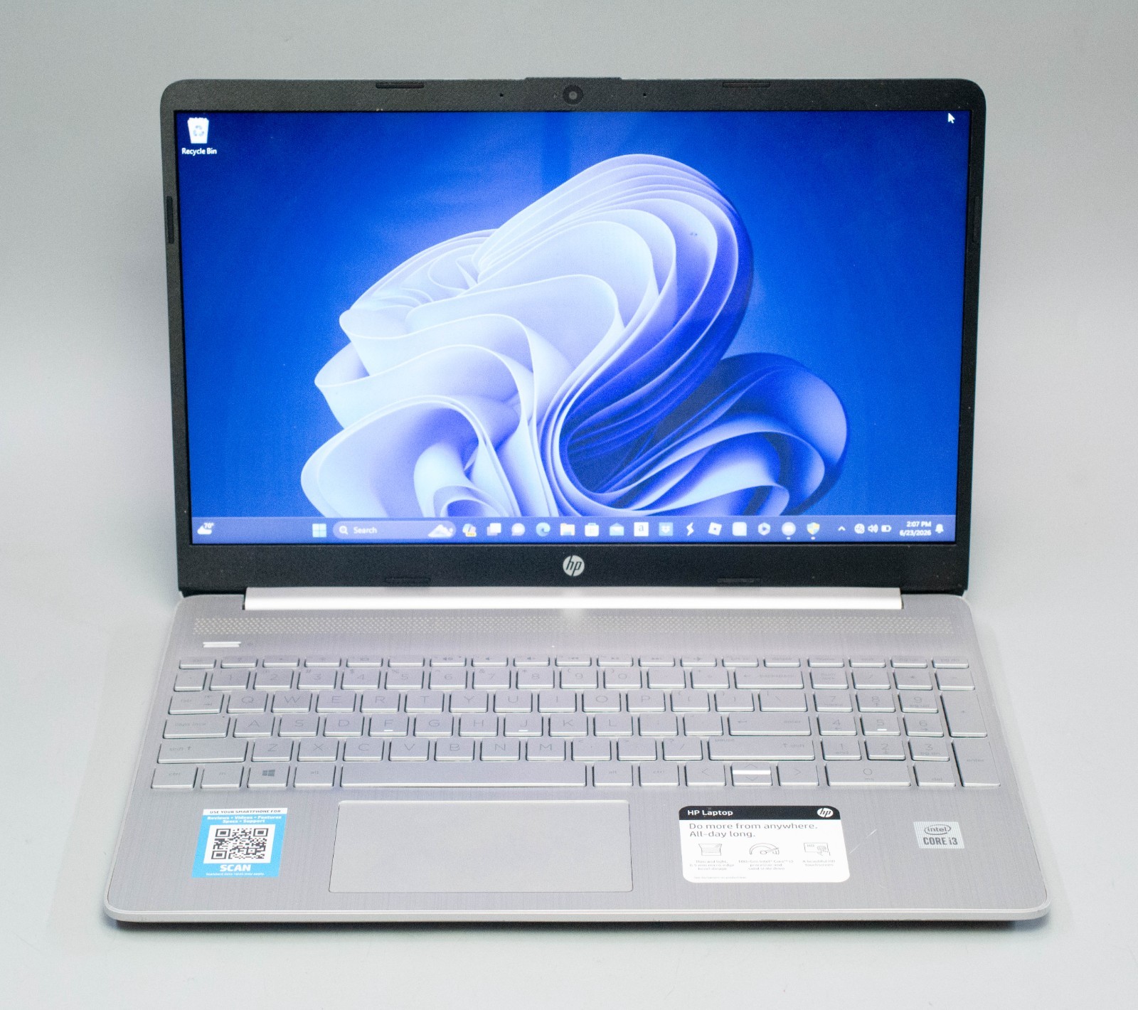 (MA5) HP Laptop 15.6 Intel Core i3-1005G1 1.20 GHz 4GB RAM 256 SSD Win.11 Home
