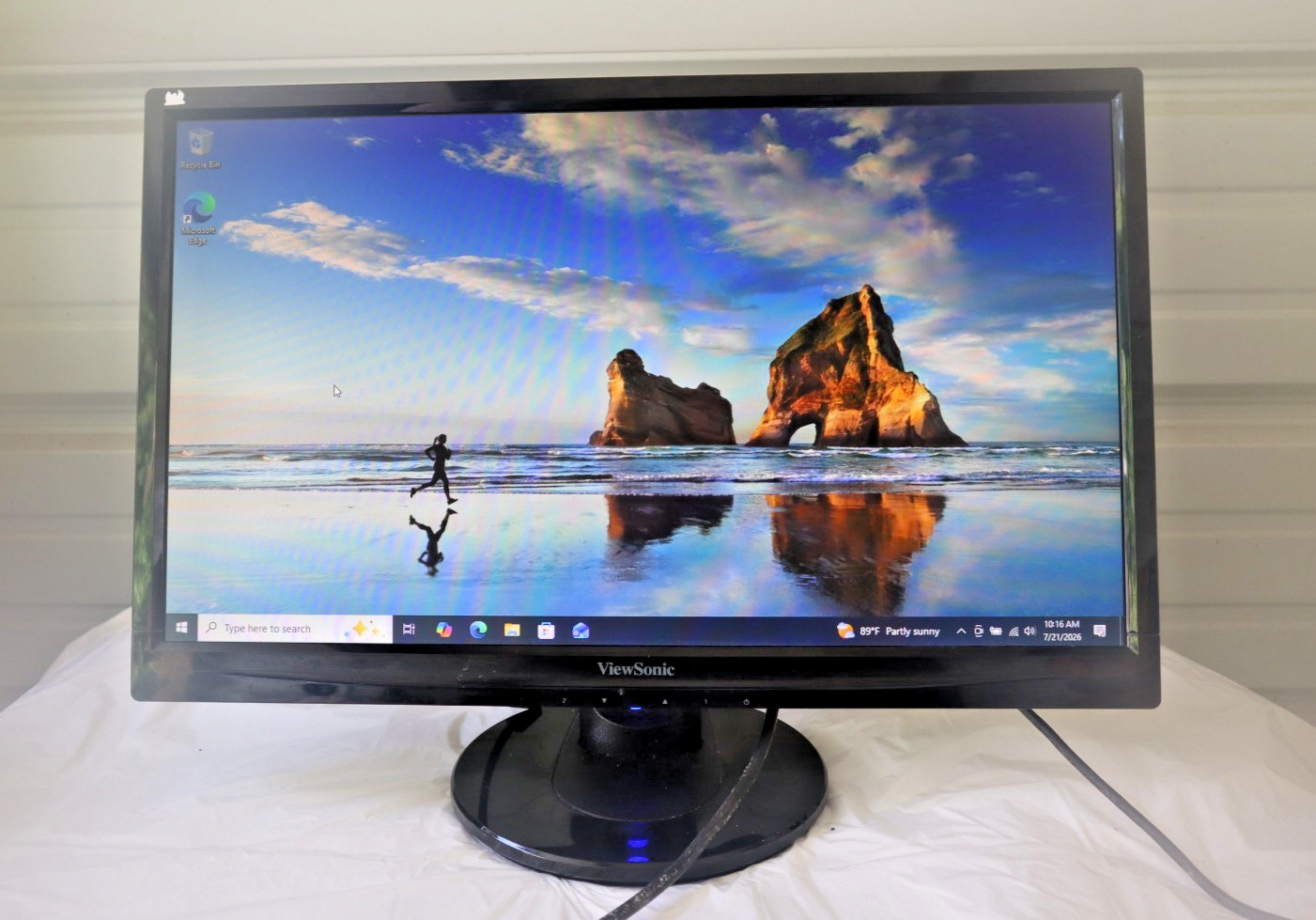 ViewSonic VA2246MH-LED 22″ LED LCD Monitor HD 1080p VS15451, Tested, W/ Stand