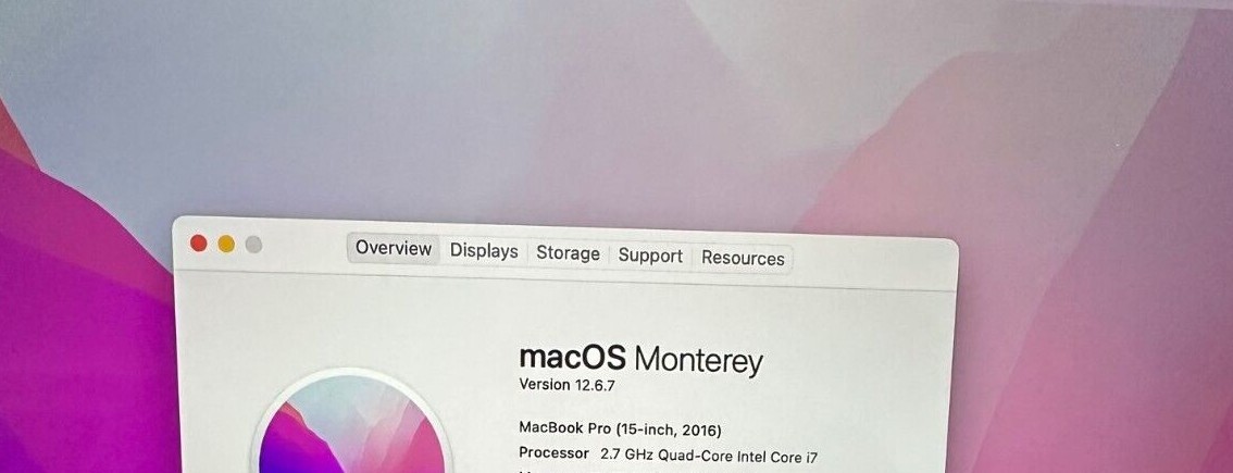 2016 Apple MacBook Pro 15″ Touch Bar i7 2.7ghz – Choose Specs – Average