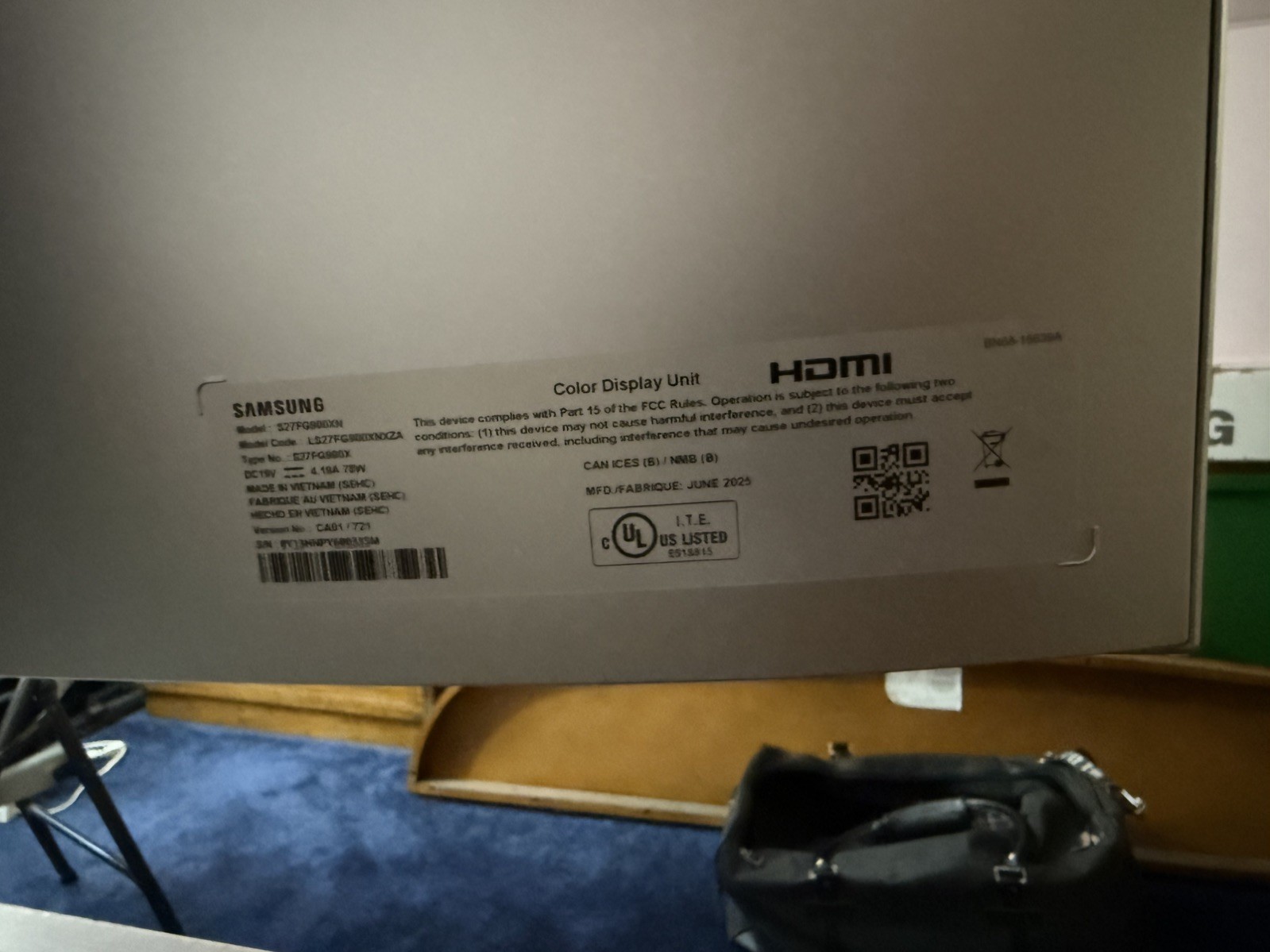 Samsung 27-inch Odyssey 3D G90XF, 4K, 165Hz, Gaming Monitor, LS27FG900XNXZA
