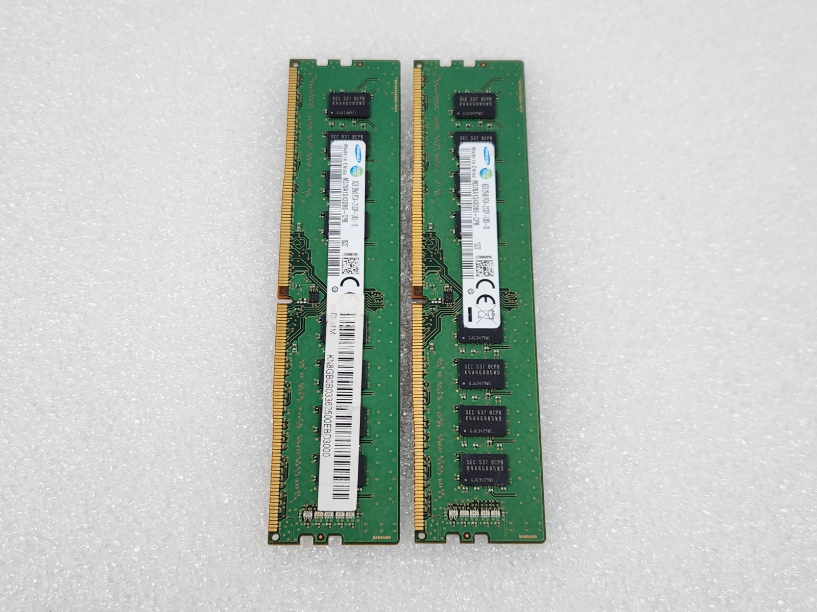 LOT OF 2 Samsung M378A1G43DB0-CPB 16GB (2x8GB) 2Rx8 PC4-2133P Desktop Memory