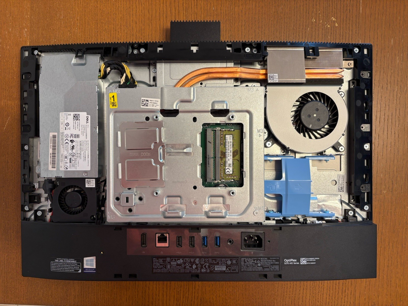 Dell 5270 All in one! Windows 11 – Intel i5 9th Gen, 8GB RAM, 256GB storage