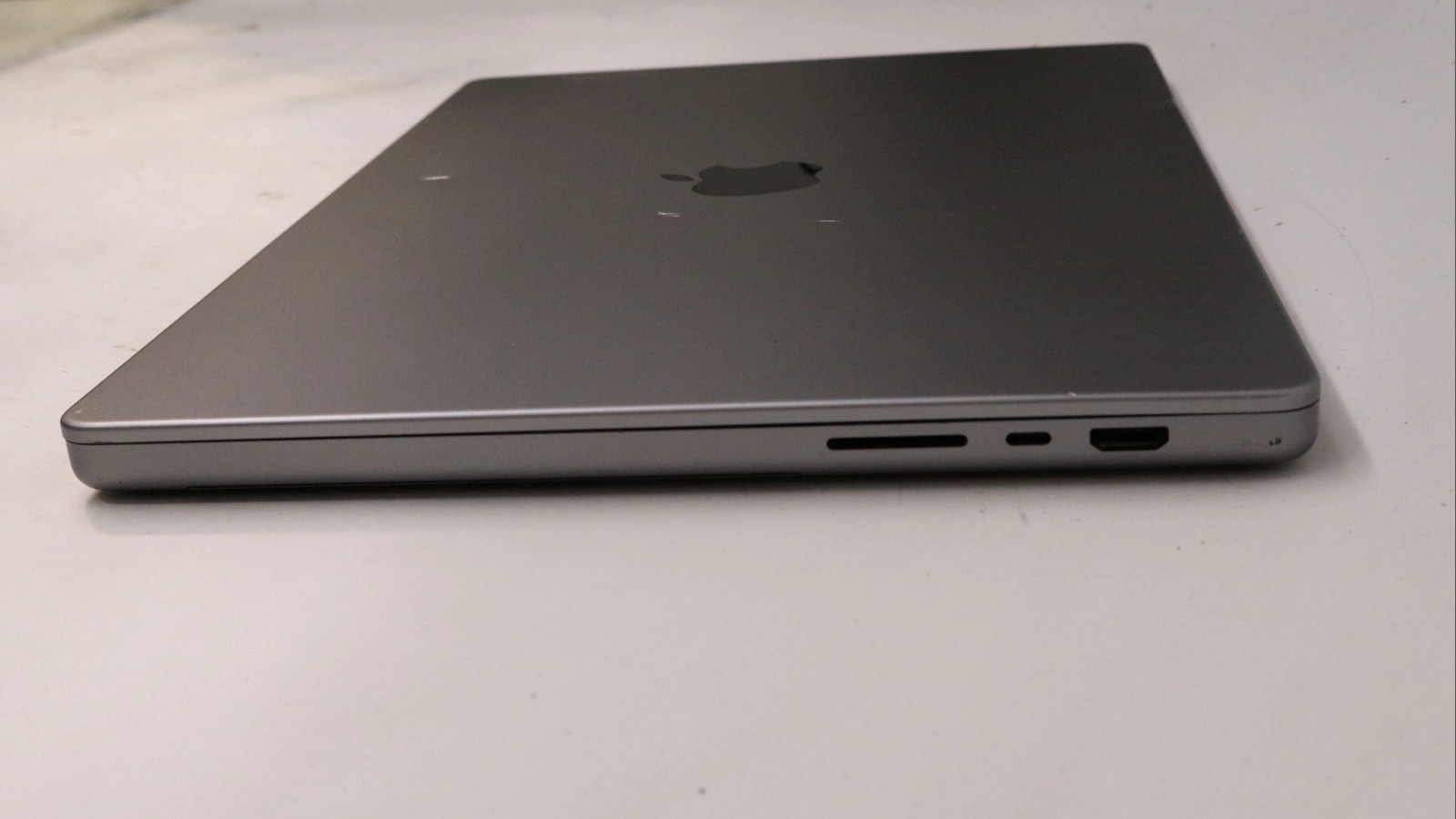 Apple Macbook Pro 16″ M1 Max 10-Core 32GB 512GB – Good