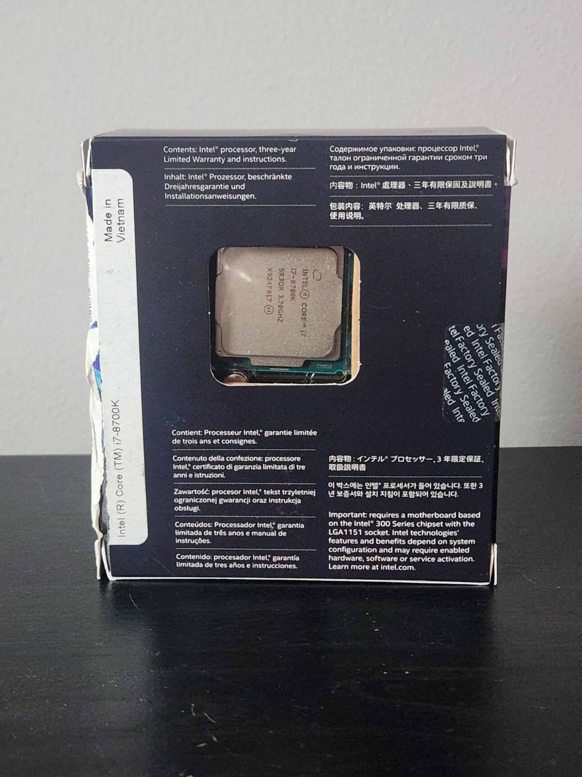 Intel Core i7 8700K CPU Processor(4.70 GHz, 6-Core, LGA 1151/Socket H4) SR3QR
