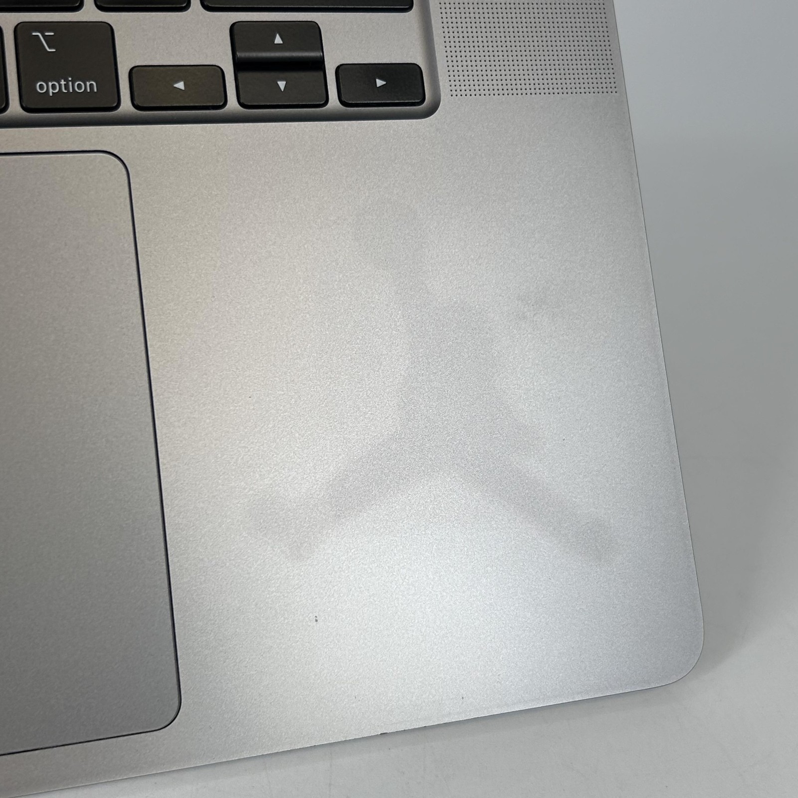 MacBook Pro 16 Touch Bar Space Gray 2019 i9 16GB 1TB AMD Radeon Pro 5500M Good