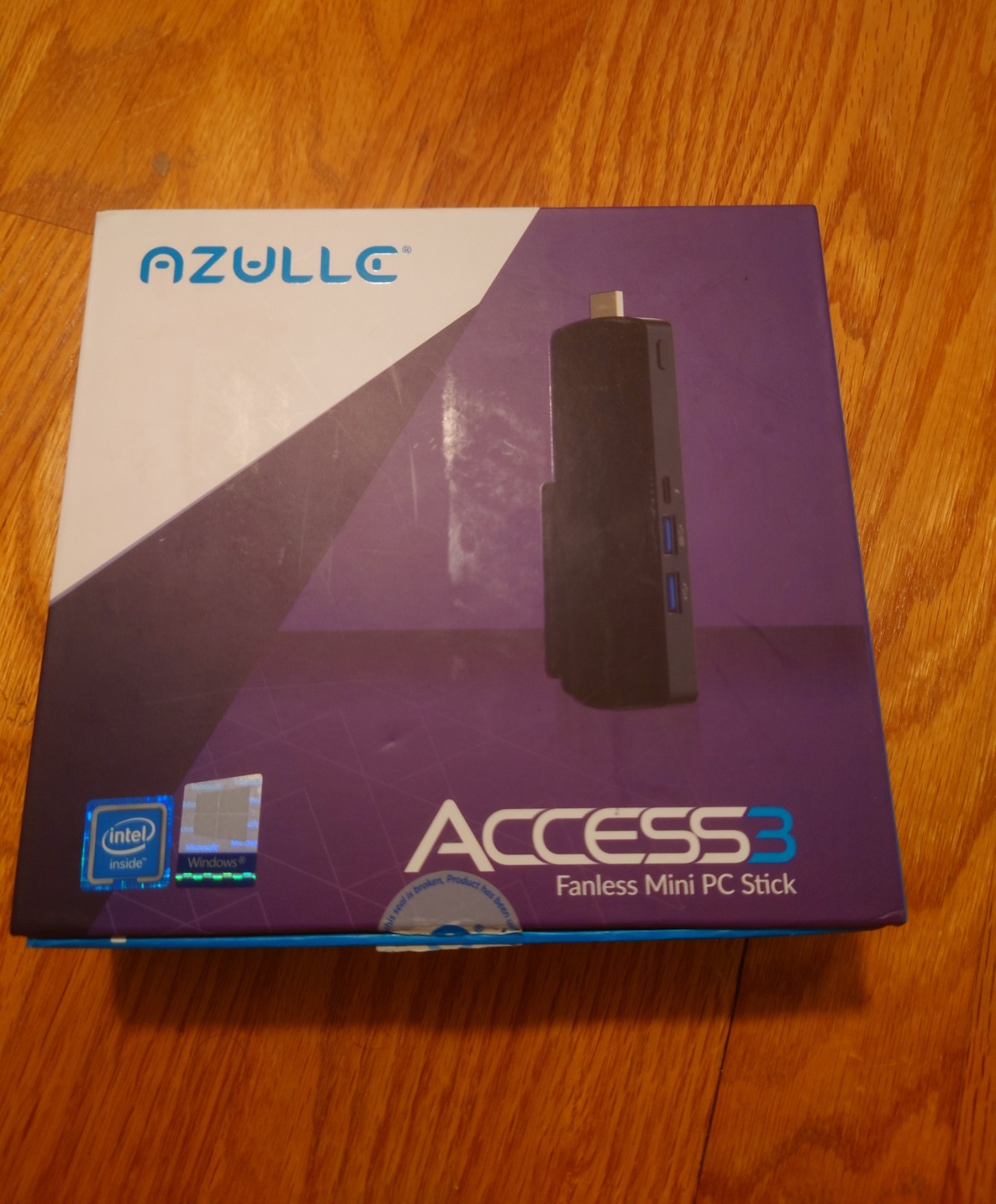 Azulle Access3 Fanless Mini PC Stick (Model A-1164-AA3-2) 4GB RAM / 32GB eMMC