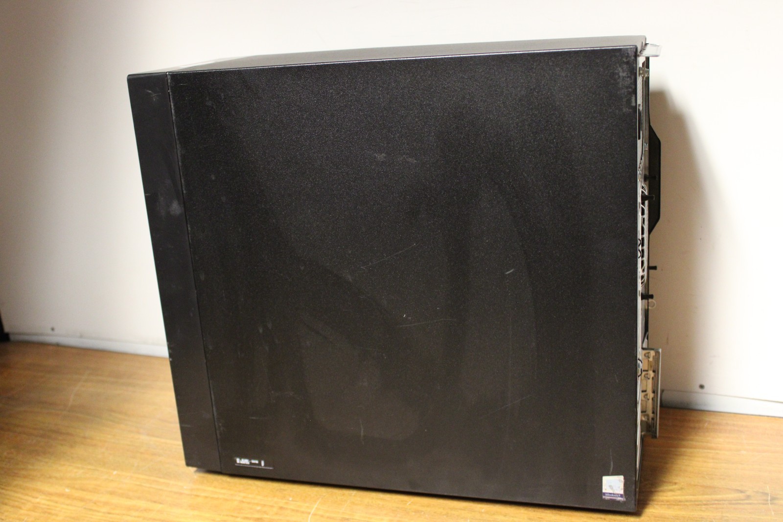 Lenovo ThinkStation P520c W-2155 10-Core 4.50Gh 8Gb 256Gb Nvme Radeon Win 11 HR