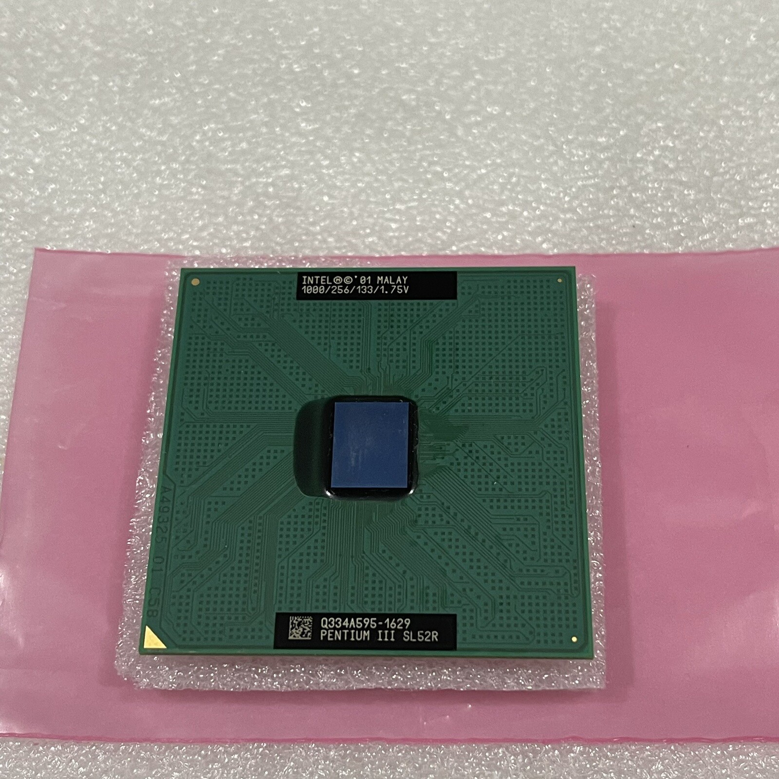 Rare NEW Intel Pentium 3 1000 1Ghz 133 Bus SL52R 256K Coppermine Socket 370 CPU