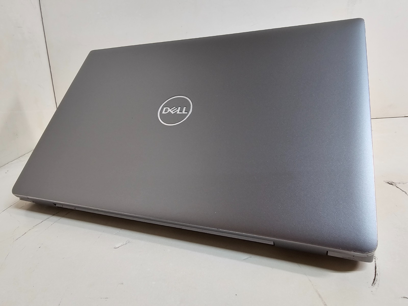 Dell Latitude 5520 Laptop – 2.6 GHz i5-1145G7 16GB 512GB 15.6″ Touchscreen SP11