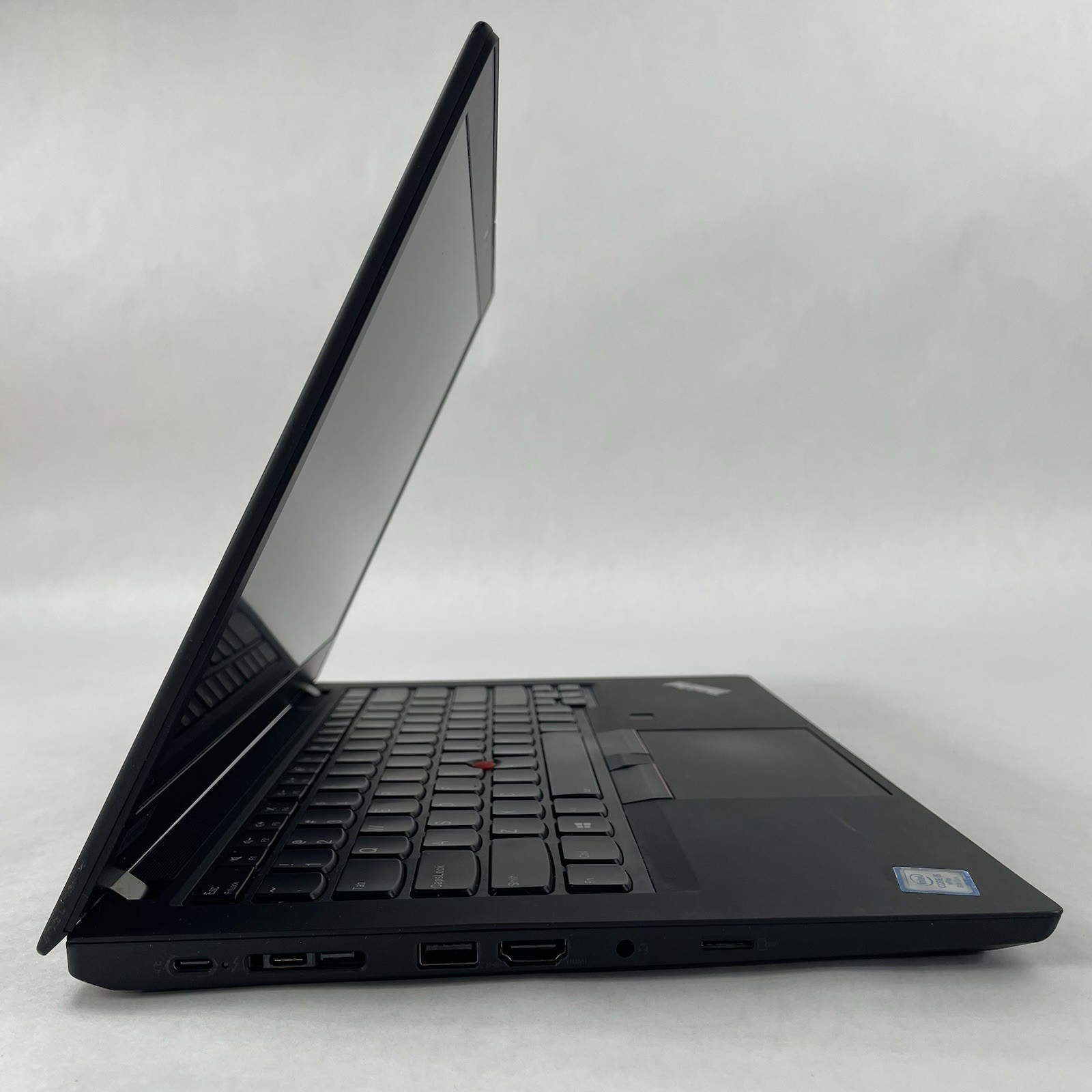 Lenovo ThinkPad T490 14″ i5-8365U 1.60 GHz 8 GB RAM No SSD/OS/AC – Chipped Palm