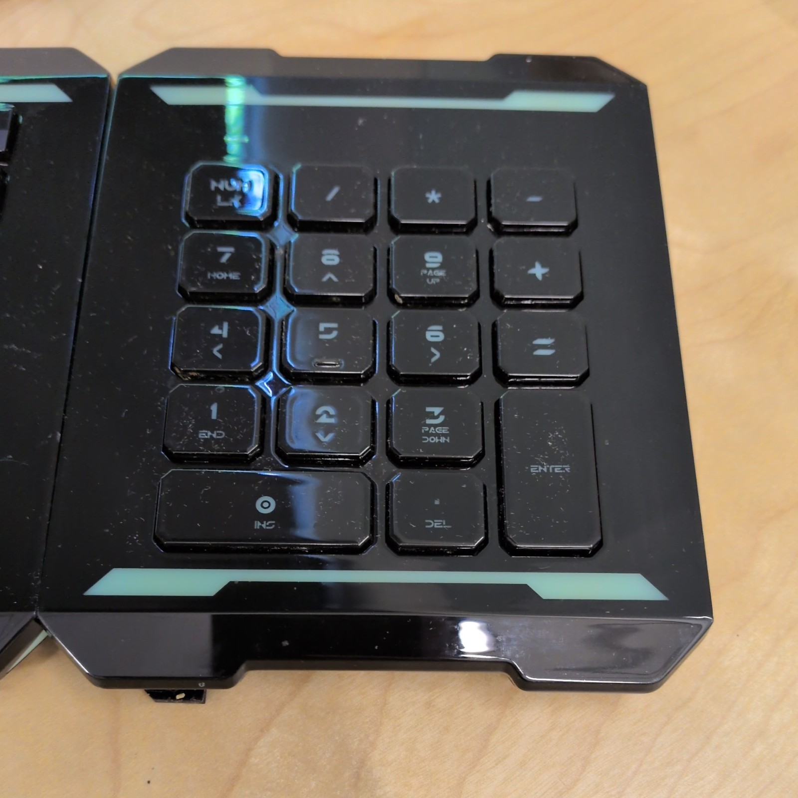 Razer Tron Legacy Disney Gaming Keyboard RZ03-0053 w/ Number Pad RARE