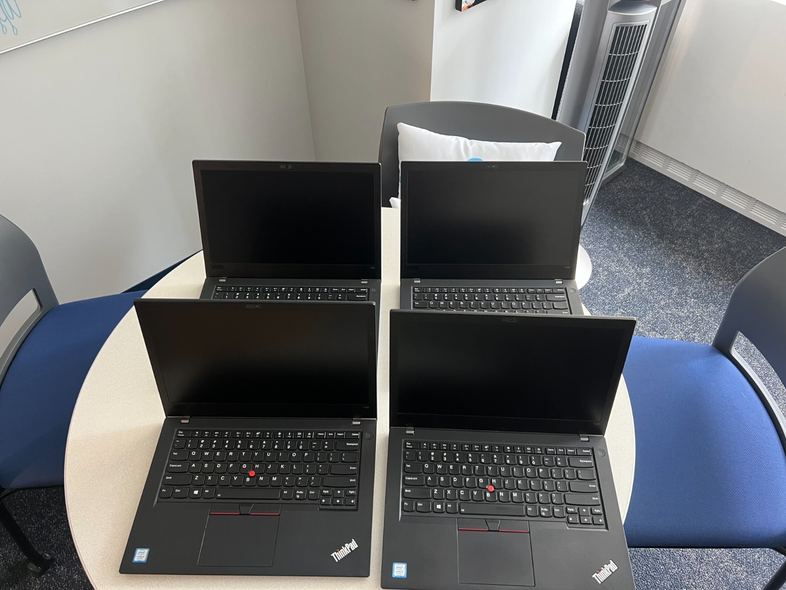 4 Lenovo ThinkPad T480s Core i5-8250U 1.60 GHz 16 GB DDR4