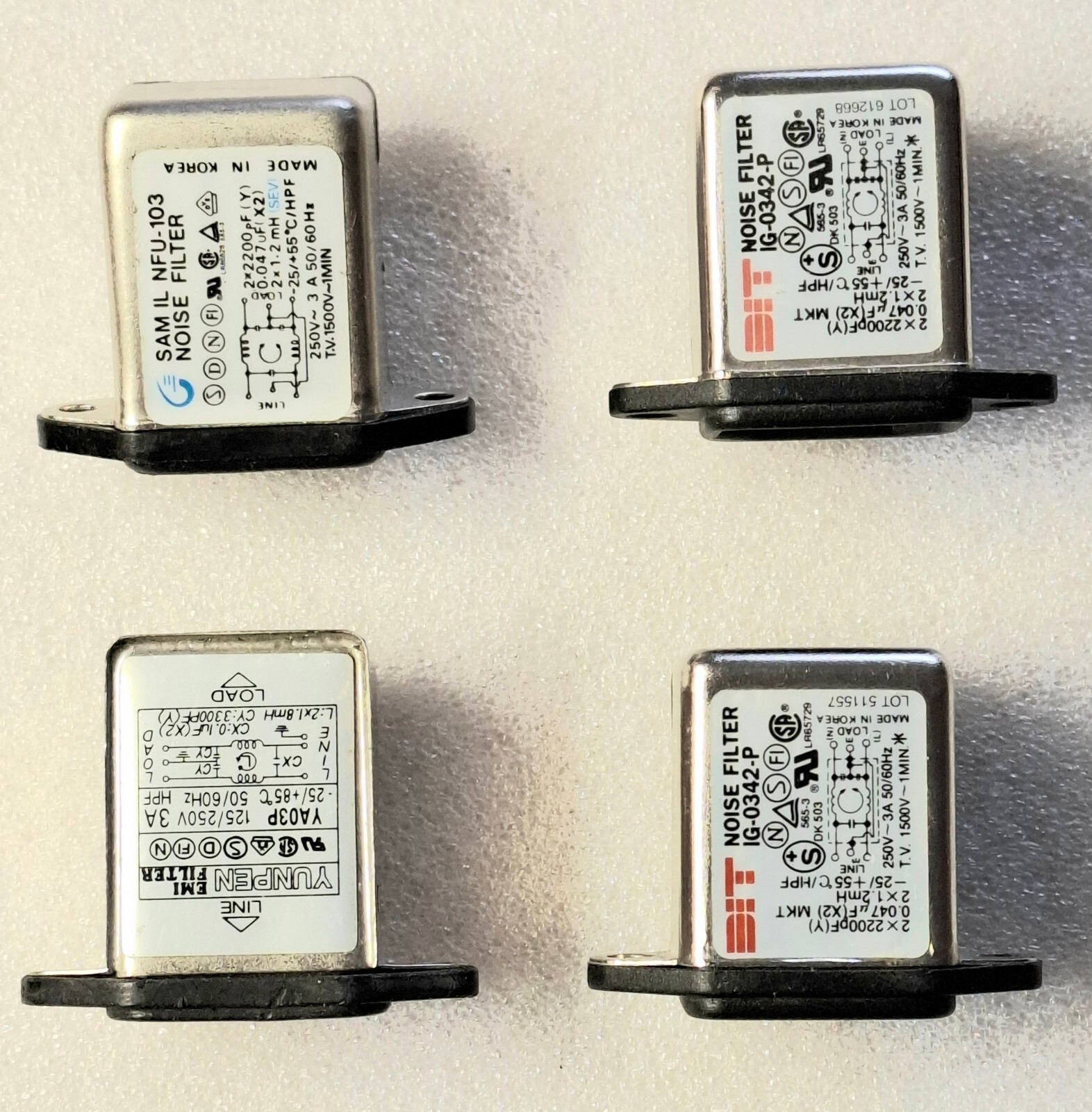 4pcs. Noise Filter for PC TV power unit Monitor Power conn 125/250VAC 3A 50/60Hz
