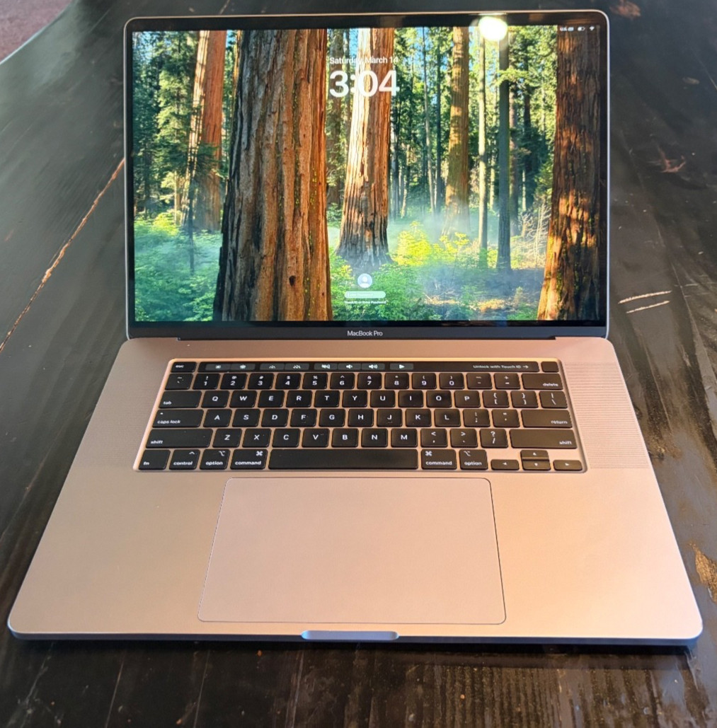 Apple MacBook Pro 16 inch Radeon Pro 5500M 6 Core i7 16GB 512gb 2019 – EXCELLENT
