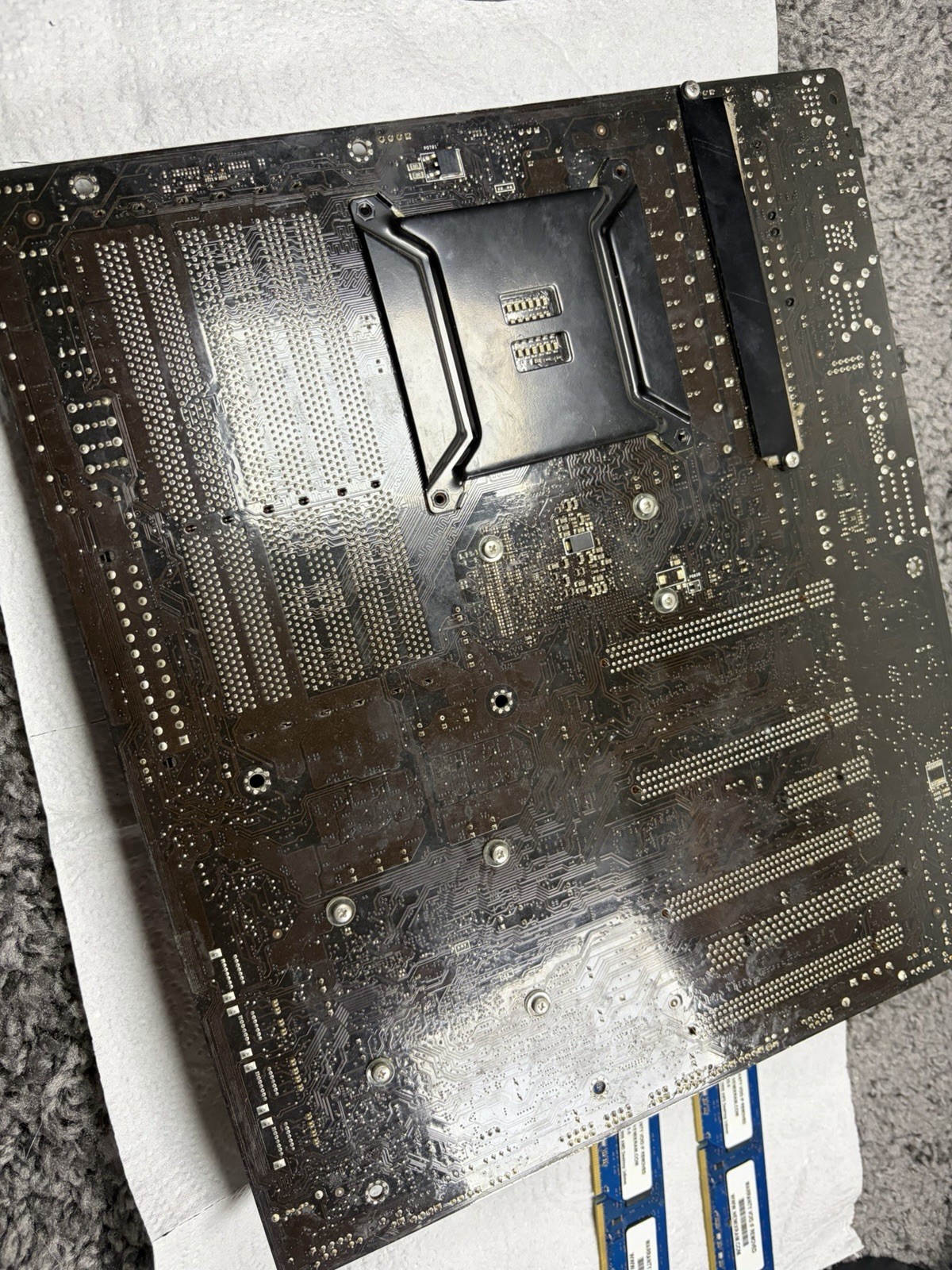 ASUS Rampage III Extreme ATX Intel LGA1366 DDR3 6-DIMM PCIe USB 3.0
