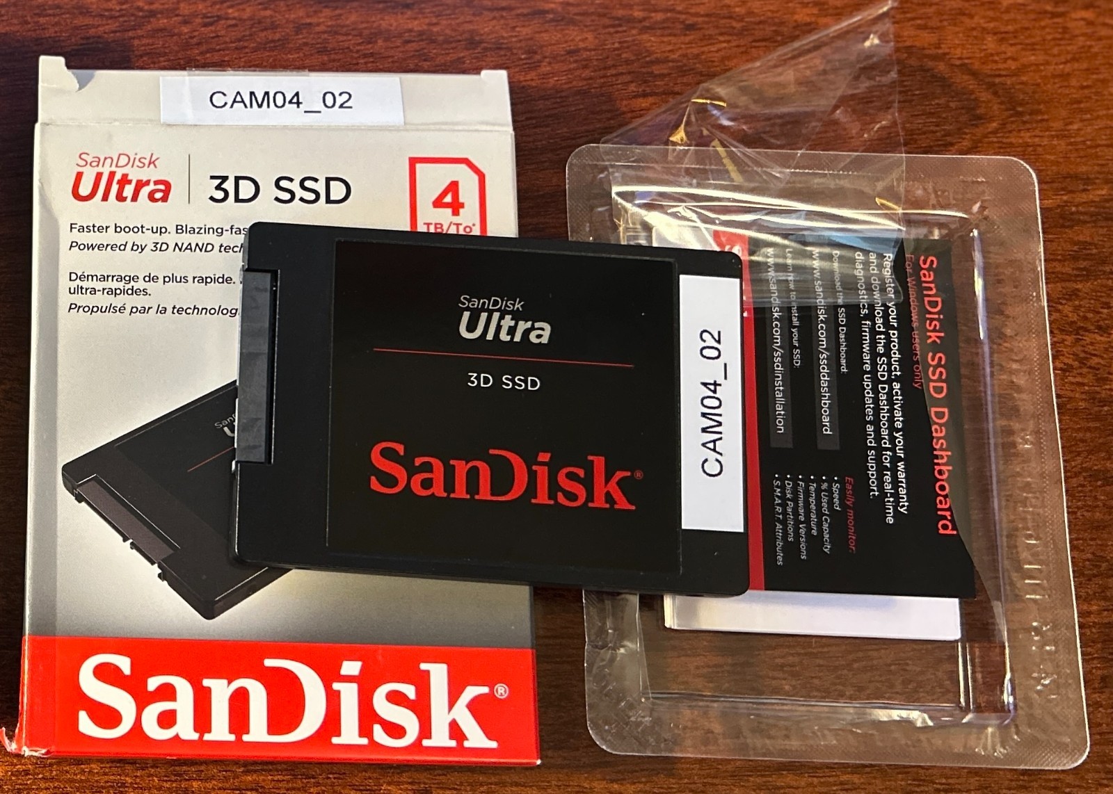 SanDisk Ultra 3D 4TB (100% Health, Less than 30hrs) 2.5″ SATA (SDSSDH34T00G25)