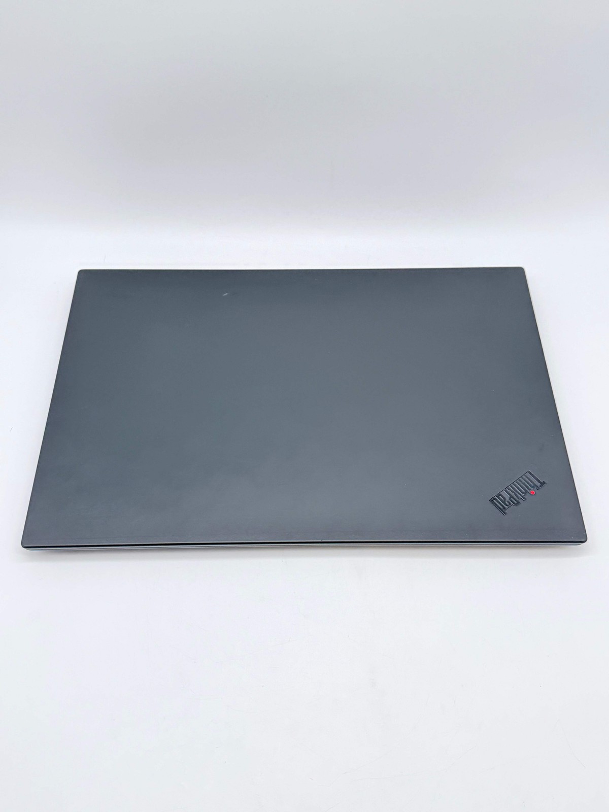 Lenovo ThinkPad P1 Gen 3 16″ Intel UHD Graphics P630 32GB RAM 1TB Black Laptop