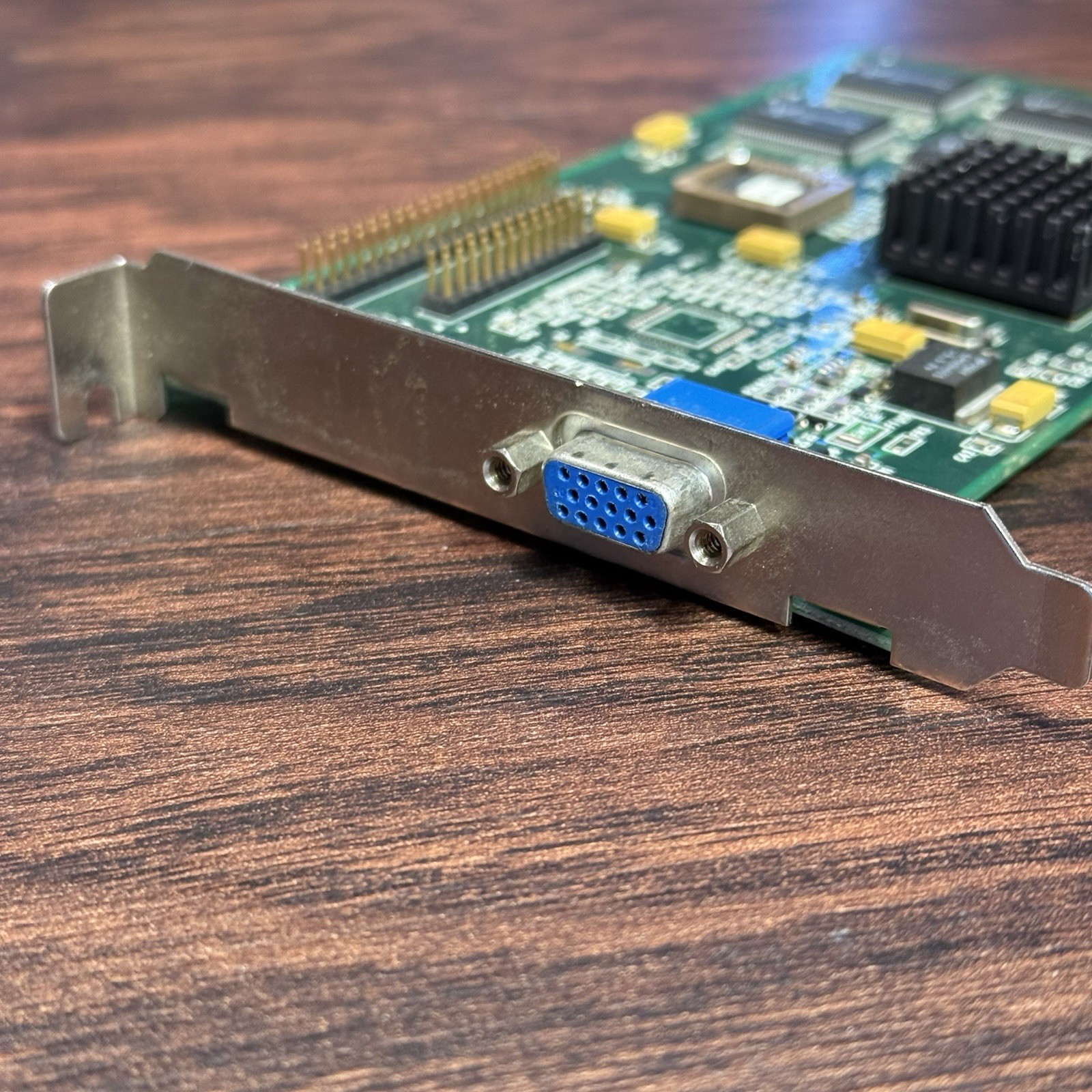 VisionTek AccelGraphics 8MB AGP Video Card 3Dlabs Permedia 2 Tested