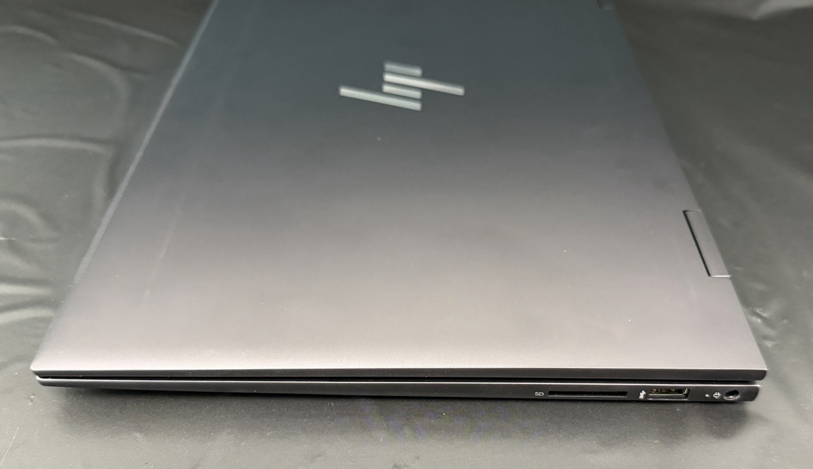 HP Envy x360m, Ryzen 5 5500U, 8GB Ram, 256gb SSD, Win 11 Pro, 15m-eu0013dx