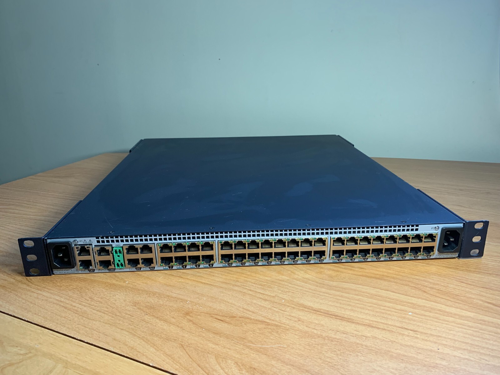 Avocent Universal Management Gateway UMG4000 40-Port Appliance 520-873-504